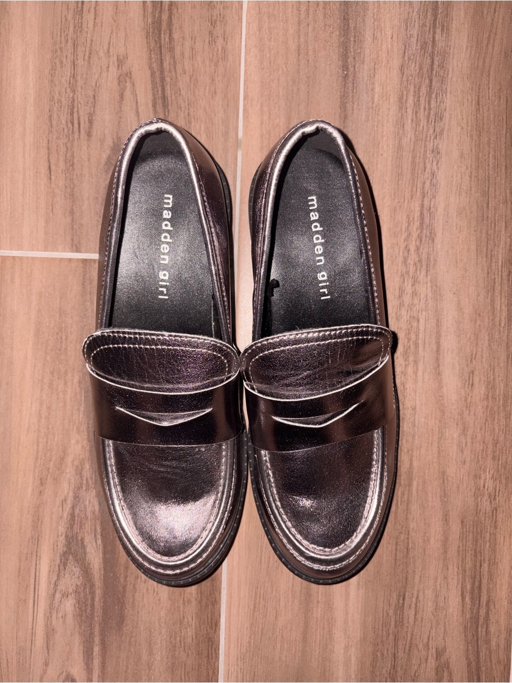 Madden Girl Metallic Penny Loafers Size 4